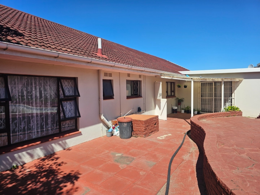 4 Bedroom Property for Sale in Haven Hills Eastern Cape